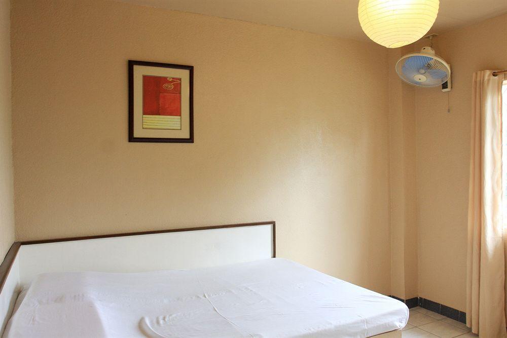 Red Knight Gardens Hotel